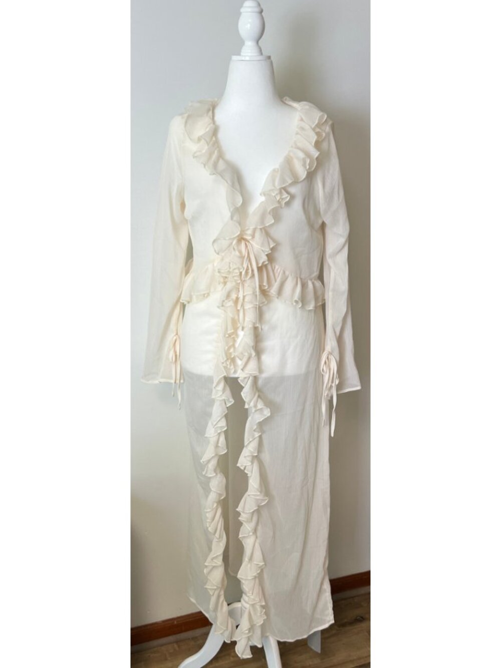 Beige Ruffle Chiffon Duster | Long Sleeve | Tie Front | NWT | L